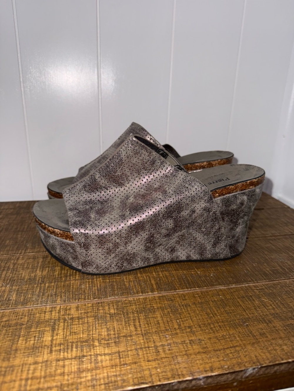 Comfort Glide Women's Gray Wedge Slide Sandals
